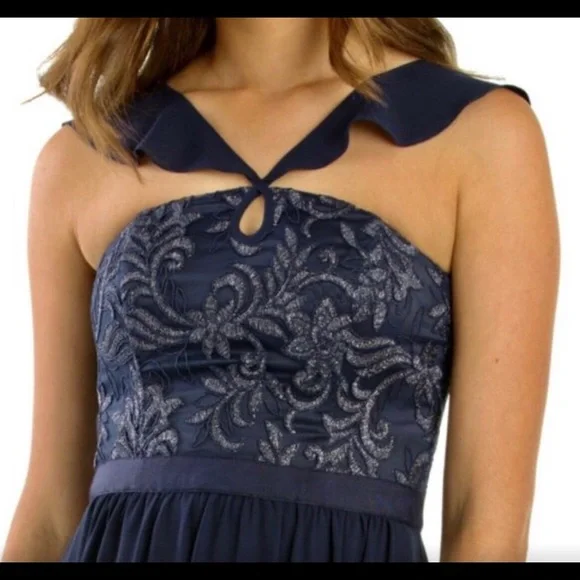 🌿 REVIEW 🌿 Liliana Navy Blue Formal Maxi Dress Full Length Cross Straps Size 8 - Picture 2 of 10